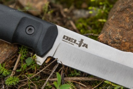 Нож Kizlyar Supreme DELTA 420HC SW BKH LS (StoneWash, Black Kraton Handle, Leather Sheath)
