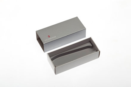 4.0091 Коробка для ножей VICTORINOX 111 мм толщиной до 6 уровней, картонная, серебристая