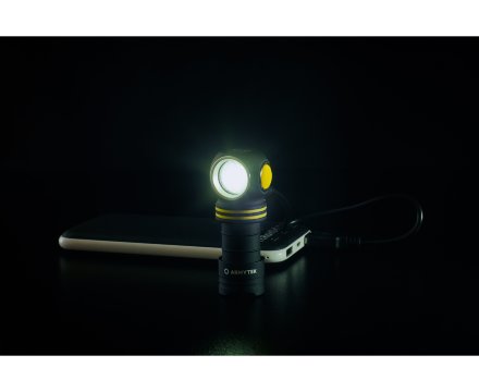 Фонарь Armytek Elf C1 Micro USB White Light (1000 лм, 1х18350, белый свет)