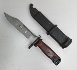 Штык-нож сувенирный АКМ с резиновой накладкой на ножнах (ШНС-001-01)